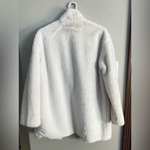 EXPRESS Faux Fur White Open Lined Dress Coat - Picture 2 of 4